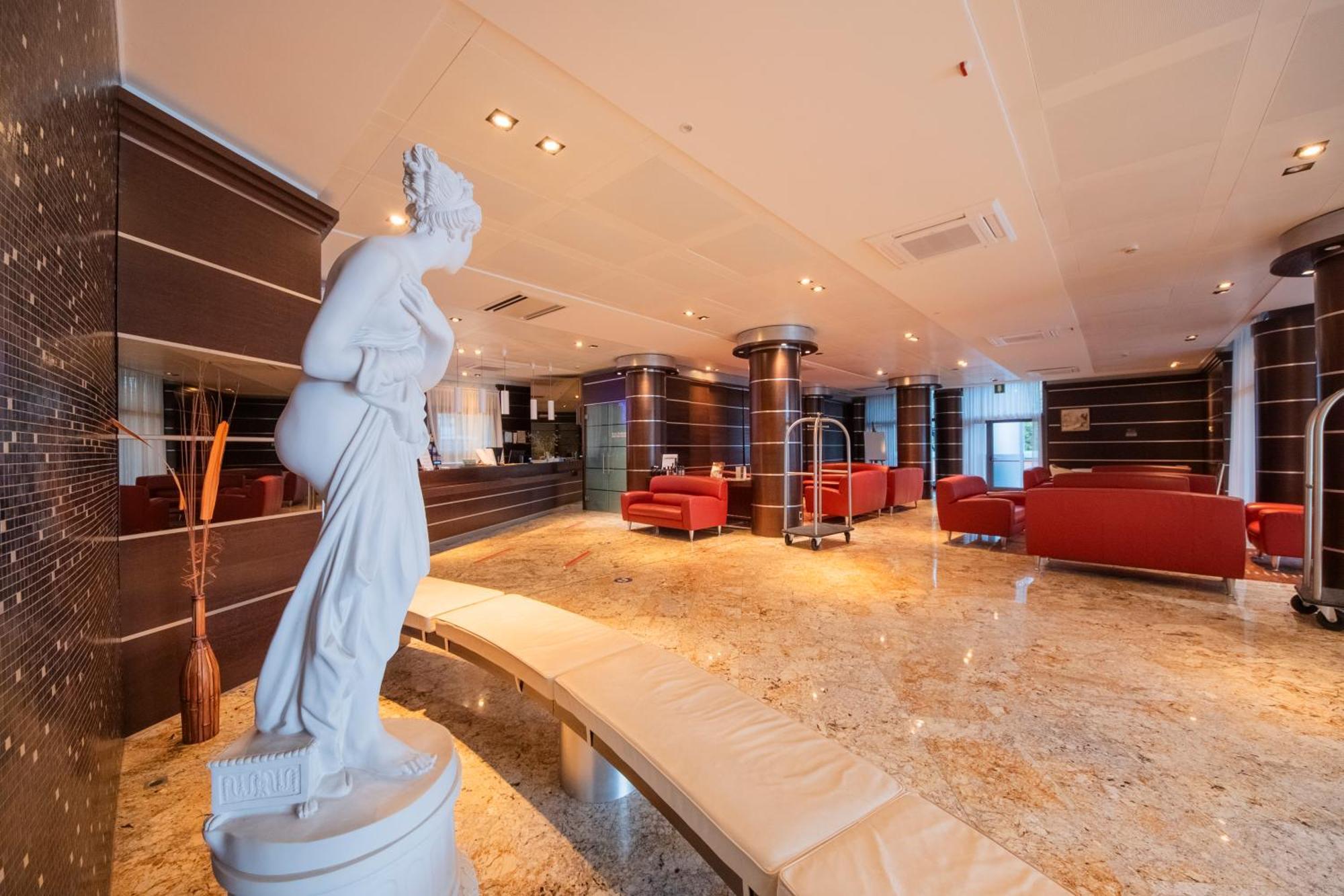 Dado Hotel International Parma Exterior photo