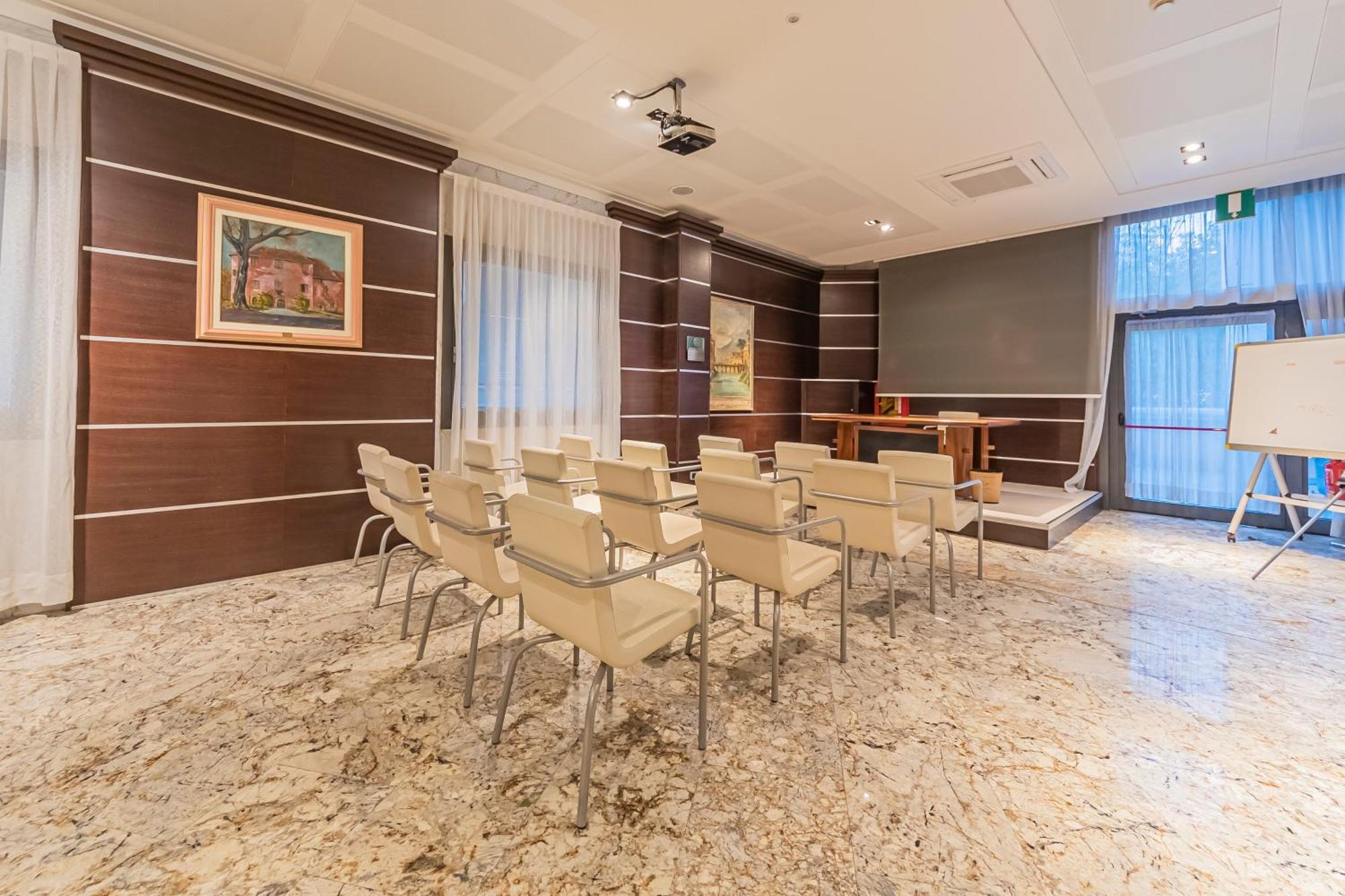 Dado Hotel International Parma Exterior photo